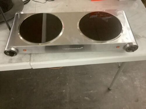 Infrared Ceramic Hot Plate Double Burner - Gets Hot - Lot 754