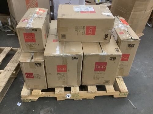 Lot of Outdoor Chrismtas Lighted Decor, 6 Pieces - Uninspected - Lot 223