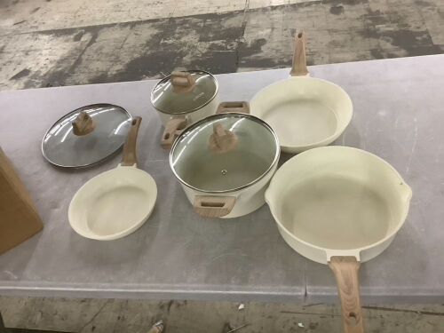 Carote Pots & Pans Set - Blemishes - Lot 568