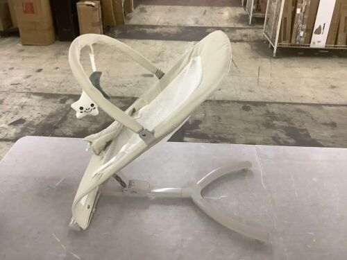 3-in-1 Portable Baby Bouncer & Rocker Chair - Lot 261