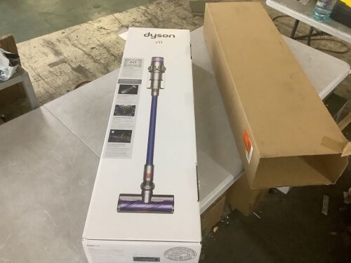 Dyson V11 Cordless Stick Vacuum Cleaner - Lot 8JF
