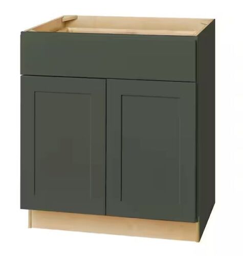 Hampton Bay Avondale 30 in. W x 24 in. D x 34.5 in. H Ready to Assemble Plywood Shaker Base Kitchen Cabinet in Fern Green - Lot 35JF
