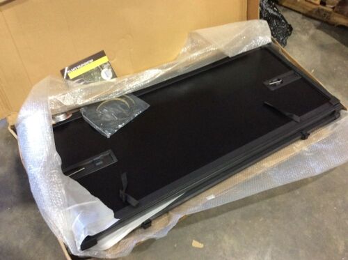 Deebior 6' Hard Tri-Fold Tonneau Cover for 2016-2020 Toyota Tacoma - Lot 336