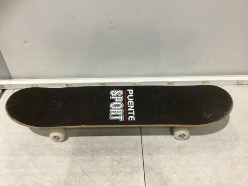 Puente Complete Skateboard - Lot 512