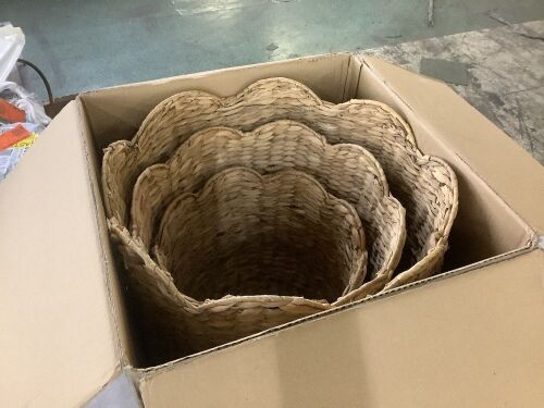 Scalloped 3PC Water Hyacinth Nesting Baskets - Light Damage to 1 Basket - Lot 601