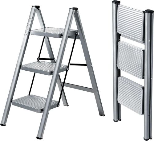 3 Step Ladder, Folding Step Stool with Anti-Slip Wide Pedal - Lot 566