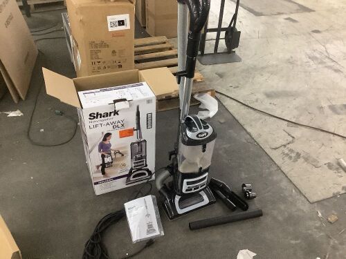 Shark Navigator Lift-Away DLX Bagless, Corded, Upright Vacuum Cleaner with Detachable Canister and HEPA Filter for Pet Hair - Lot 908JF