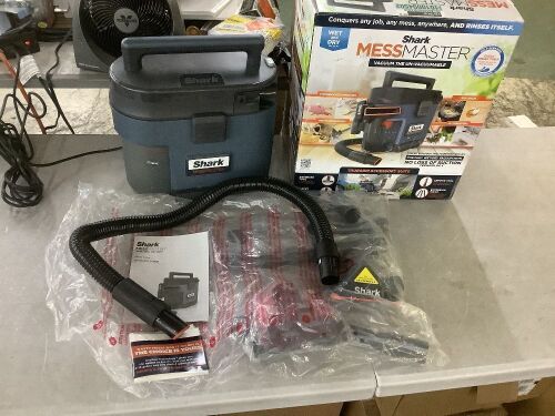 Shark MessMaster Portable 1 Gal. 7-Peak HP Corded Wet/Dry Vacuum with Self-Rinsing and AnyBag Technology in Navy - Lot 911JF