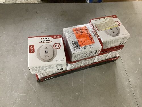 Lot of (9) Kidde Compact 4 in. Battery Powered Smoke Detector with Photoelectric Sensor - Lot 915JF