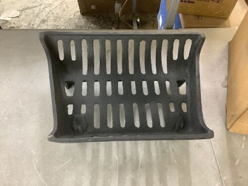 Liberty Foundry 17 in. Cast Iron Heavy-Duty Fireplace Grate with 2 in. Clearance - Small Chip - Lot 921JF