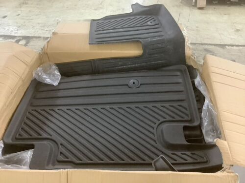 Floor Mats Set for Hyundai Ioniq 9 6-Seats 2026 - Lot 688