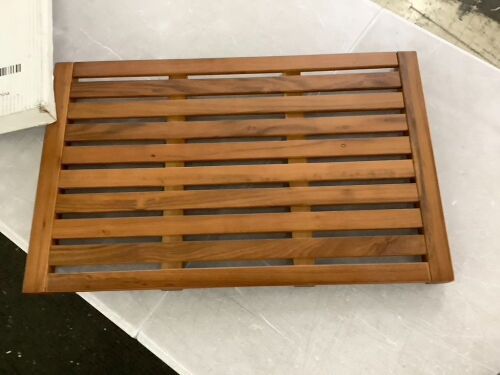 Teak Wood Bath Mat - Lot 469
