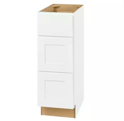 Hampton Bay Avondale 12 in. W x 21 in. D x 34.5 in. H Ready to Assemble Plywood Shaker Drawer Base Bath Cabinet in Alpine White - Lot 71JF