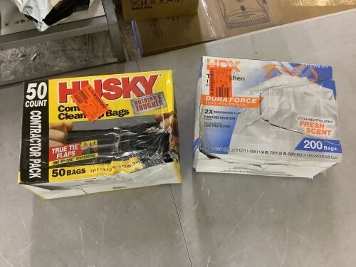 Lot of Trash Bags - Lot 870JF