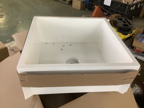 MUSTEE 24 in. x 24 in. x 10 in. Service Mop Basin for 3 in. DWV in White - Lot 873JF