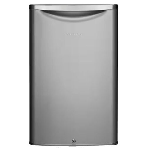 Danby Contemporary Classic 4.4 cu. ft. Retro Mini Fridge in Iridium Silver without Freezer - Lot 19JF