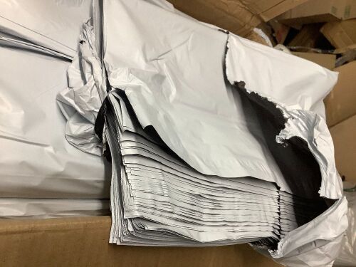 Case of Small Packaging Bags - Lot 7619