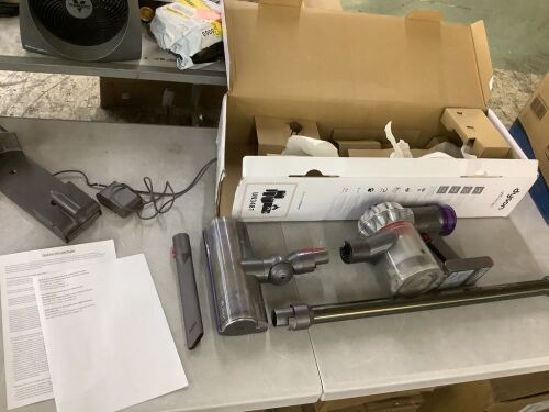 Dyson V8 Cordless Stick Vacuum Cleaner - Lot 230JF