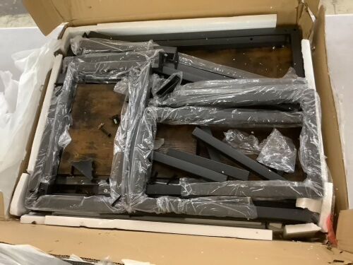 HOOBRO 3-Piece Industrial Dining Table Set - Loose Hardware - Lot 360