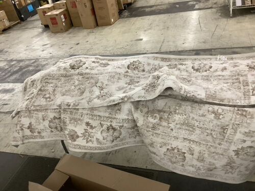 Washable Area Rug, 8 x 10 - Cut on Bottom - Lot 362