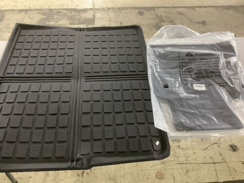 Car Floor Mats, Unknown Fit - Lot 575