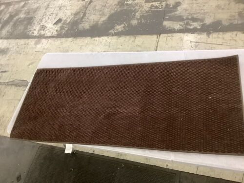 2' x 5' Rug - Lot 750
