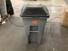 Toter 32 Gal. Graystone Trash Can with Quiet Wheels and Attached Lid - Thumbnail 2