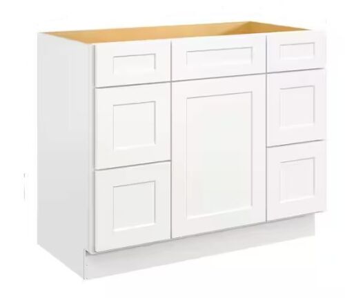 Hausvita 42 in. W x 21 in. D x 34.5 in. H in Shaker White Plywood Ready to Assemble Floor Vanity Sink Base - Lot 29JF