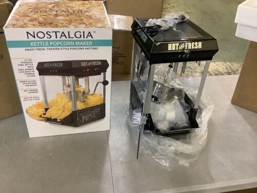 Nostalgia 390-Watts 2.5 oz. Black Kettle Popcorn Maker - Cracked Panels - Lot 869JF