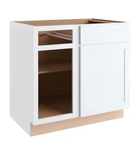 Hampton Bay Courtland 36 in. W x 24 in. D x 34.5 in. H Assembled Shaker Base Kitchen Cabinet in Polar White - Lot 130JF