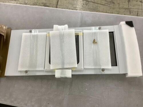 Linvivon Pet Door for Windows - Lot 273