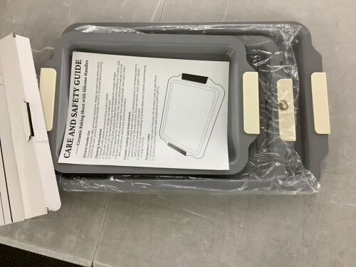 Ceramic Baking Sheet Pan, Set of 3 - Lot 782