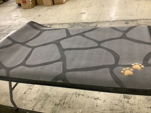 Non-Slip Heavy Duty Rubber Welcome Mat, 36" x 59" - Lot 682