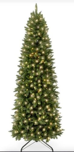 BCP Prelit Spruce Pencil Christmas Tree 6' - Lot 22