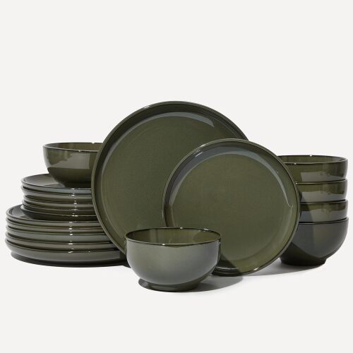18 Piece Dinnerware Set for 6, Reactive Glaze Terracotta Plates and Bowls Set, Large Family-Sized Stoneware Dish Set for Gatherings, Chip and Scratch Resistant - Lot 7832