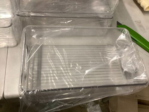 6 Trays and Container Bags - Lot 7945