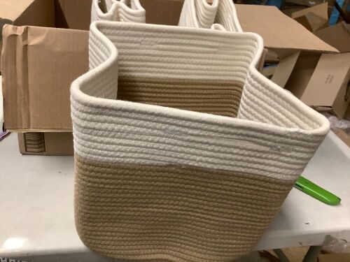 3 Pack of Storage/Laundry Totes - Lot 7951