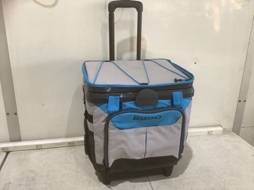Igloo Rolling Cooler - Handle is Dysfunctional  - Lot 525
