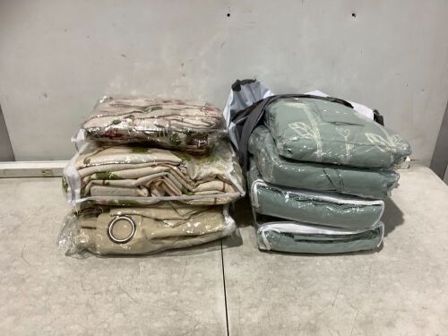 Lot of Curtains - Lot 533
