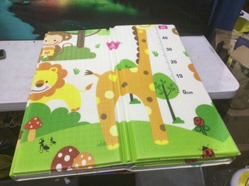 Reversible Baby Play Mat 75" x 70"  - Lot 600