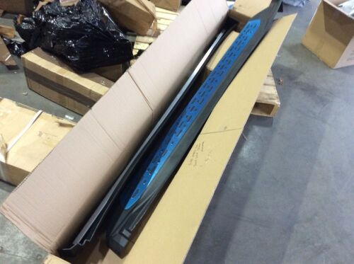 Side Step Running Boards for 2014-2018 Toyota Highlander  - Lot 1044