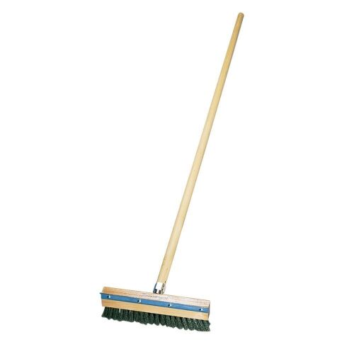 American Metalcraft Pizza Oven Brush with Brass Bristles and Steel Scraper, 60-Inch Handle  - Lot 1046