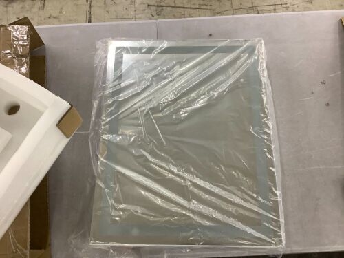 LED Mirror 18" x 24" - Lot 552