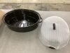 19” Enameled Roasting Pan with Domed Lid - Thumbnail 2