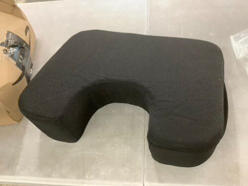 Memory Foam Office Chair Seat Cushion - Lot 749