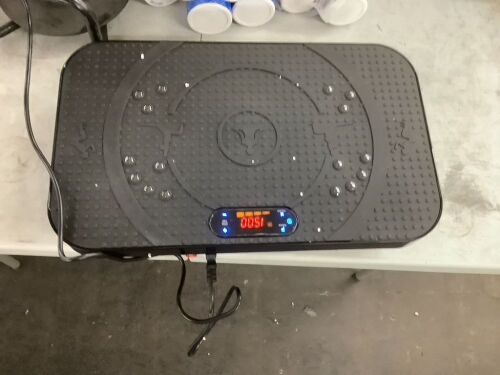 Vibration Fitness Plate Exercise Machine - Lot 276