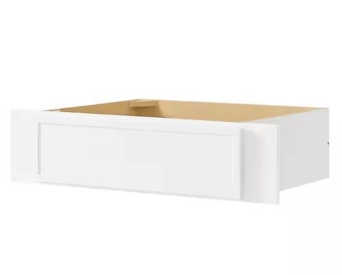 Hampton Bay Leyton 30 in. W x 21 in. D x 7.5 in. H Ready To Assemble Plywood Slim Shaker Knee Drawer Base Cabinet in Alpine White - Lot 840JF