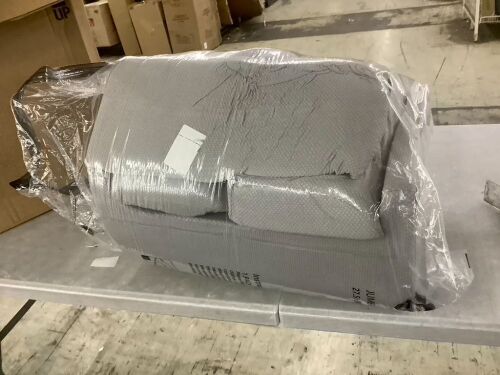 4 Piece Bed Wedge Pillow Set - Lot 768