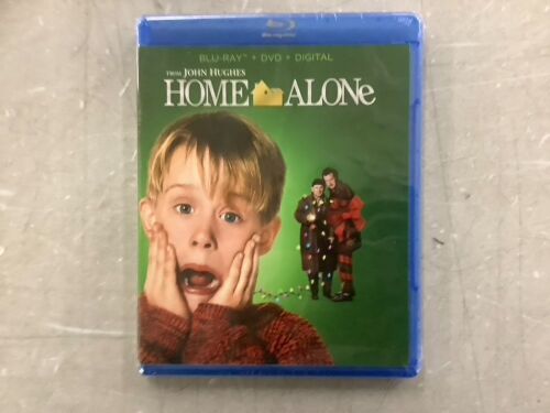 Case of (30) Home Alone - Blu-ray + DVD + Digital - Lot 783