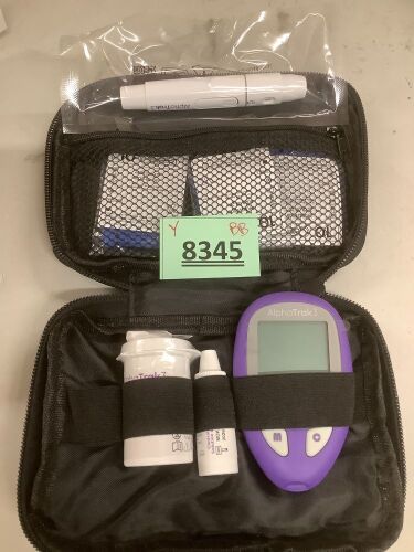 AlphaTrak3 Blood Glucose Monitoring System For Pets